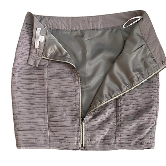 Love 21 (by Forever 21) Short Ruched Skirt, NWT - Picture 3 of 5